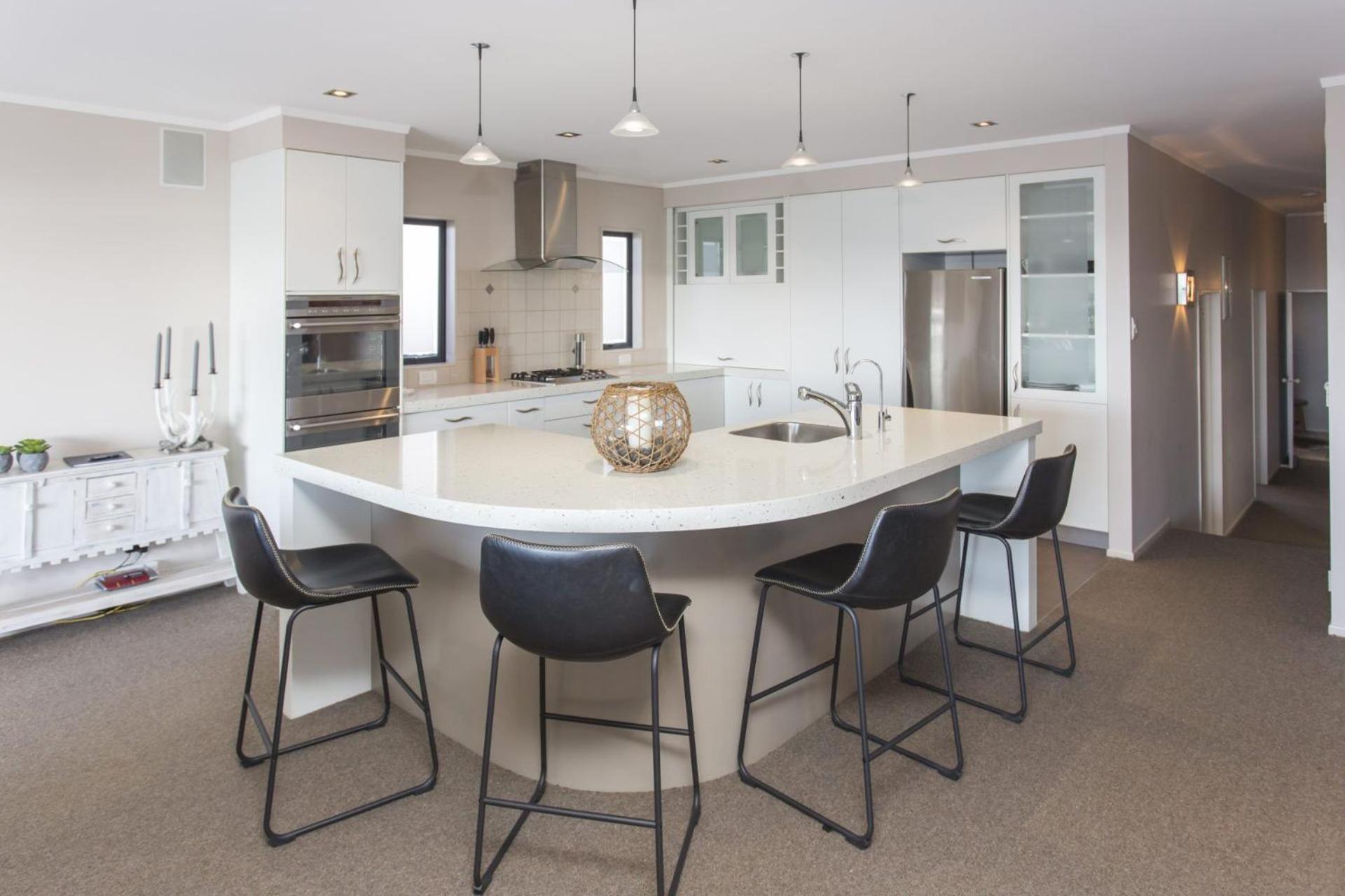 The Waterfront Escape Villa New Plymouth Bagian luar foto