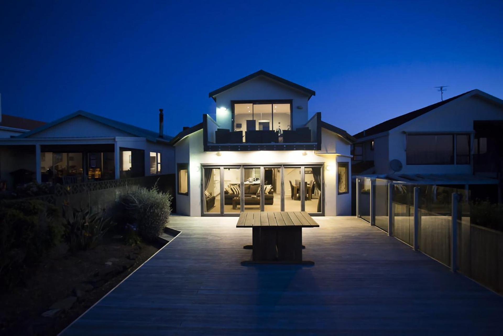 The Waterfront Escape Villa New Plymouth Bagian luar foto