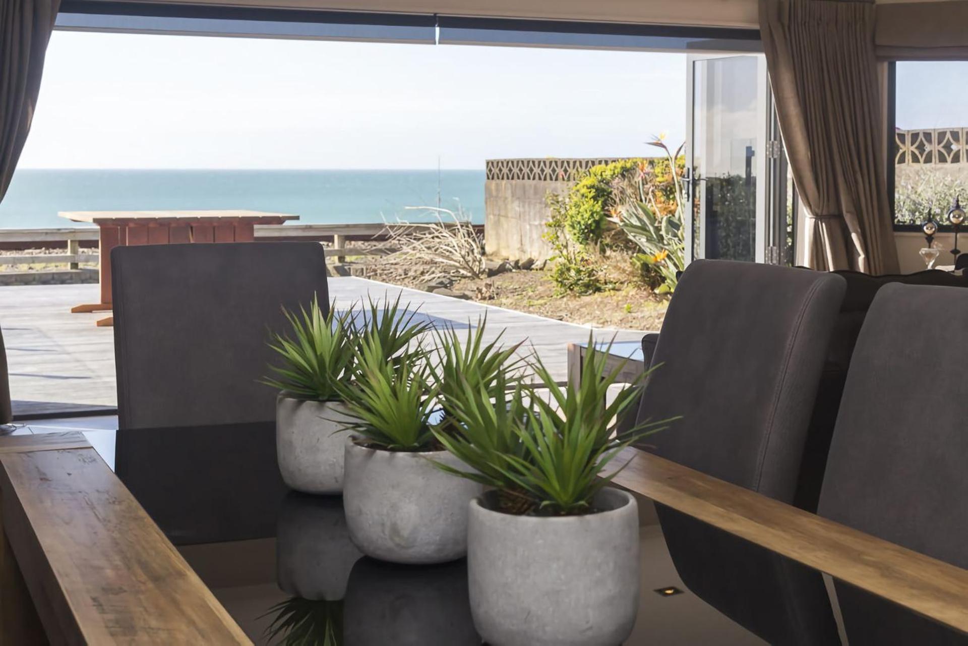 The Waterfront Escape Villa New Plymouth Bagian luar foto