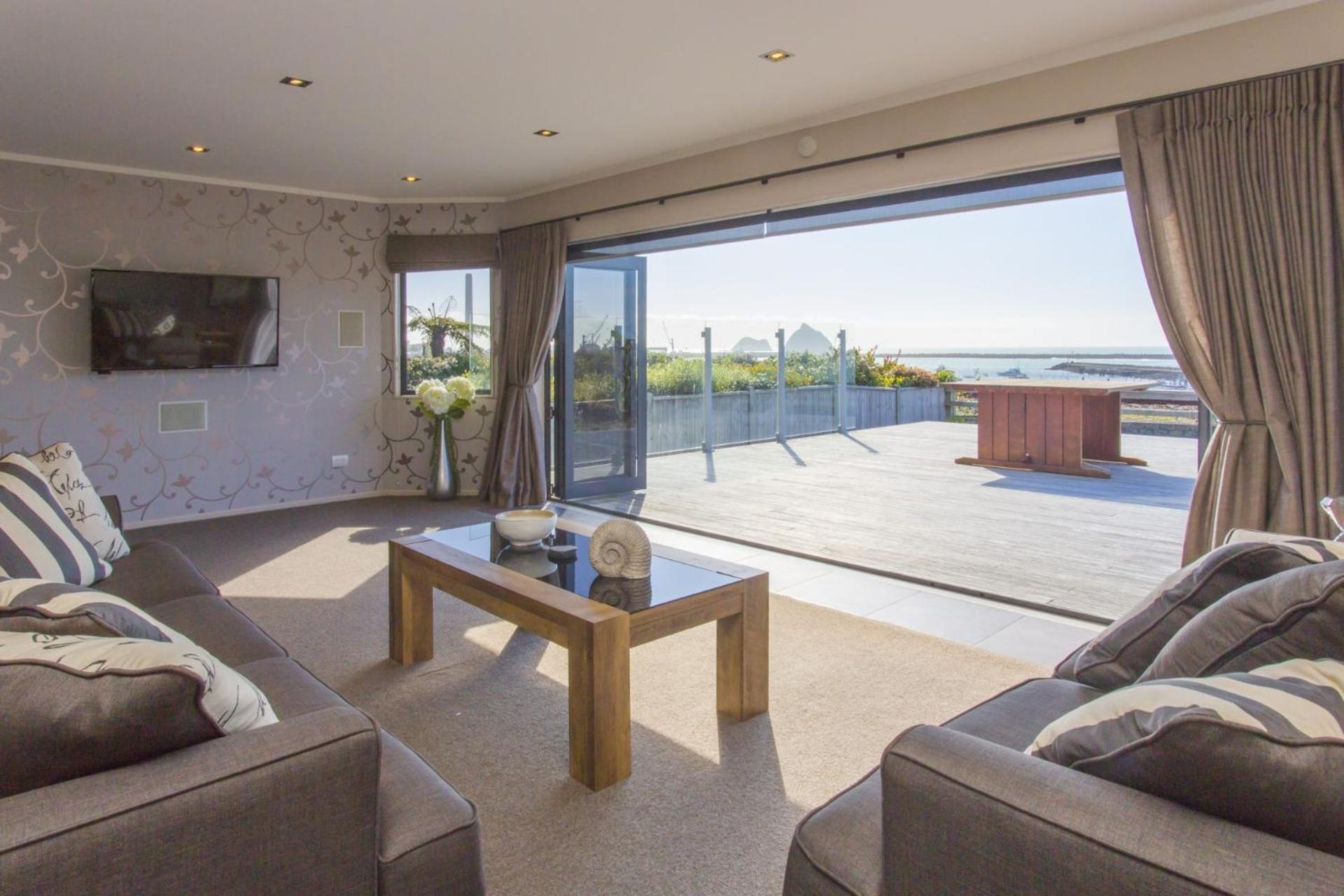 The Waterfront Escape Villa New Plymouth Bagian luar foto